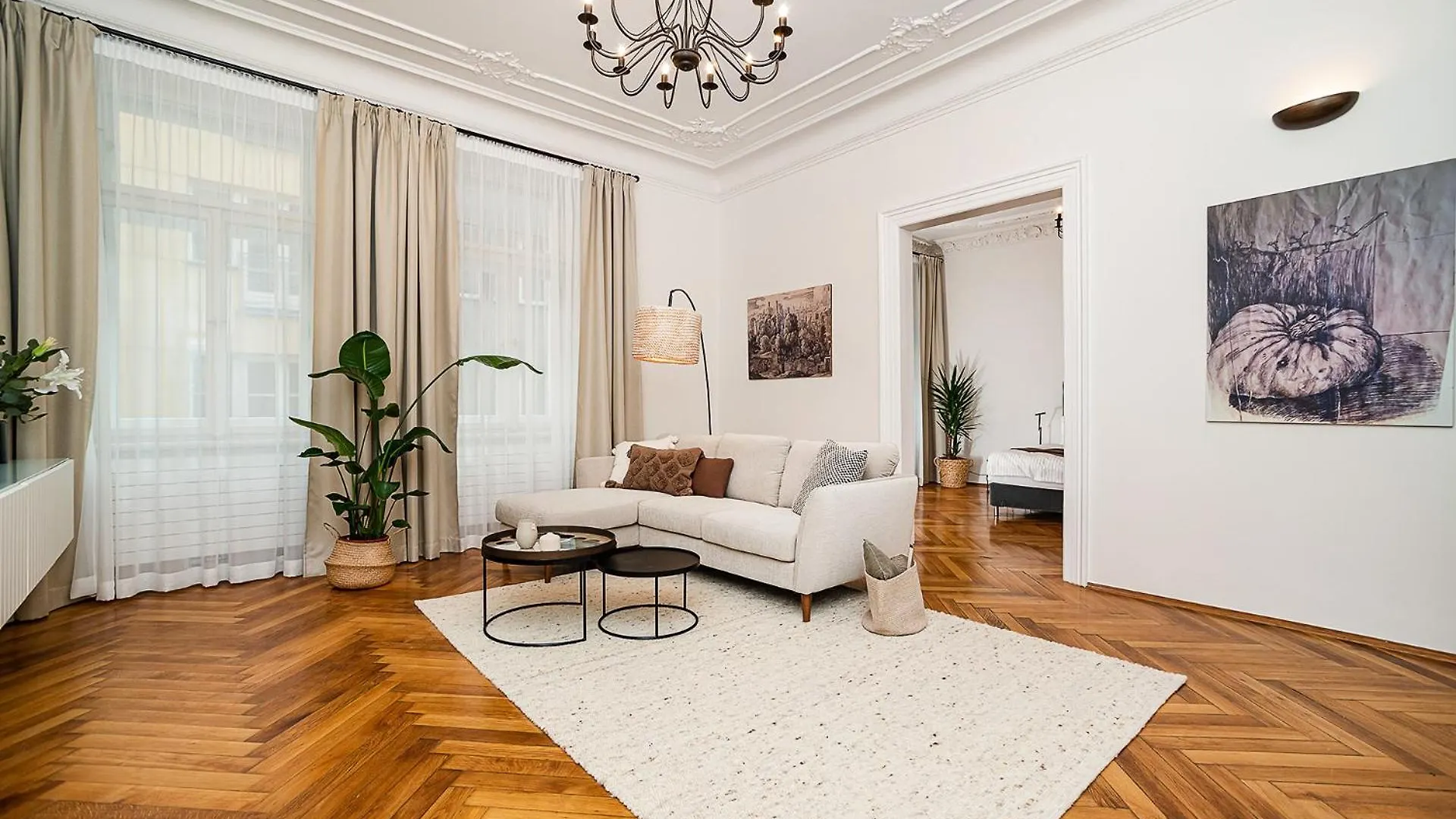 Luxurious Two-Bedroom In The Old Town Прага Апартаменты