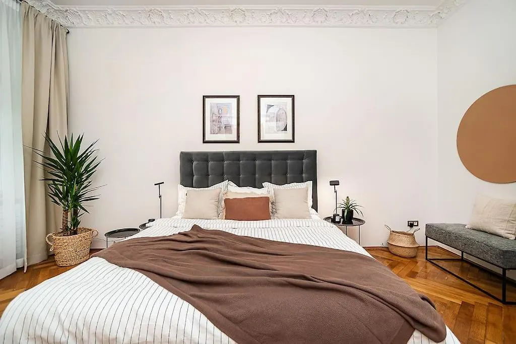 Luxurious Two-Bedroom In The Old Town Прага 0*,  Чехия