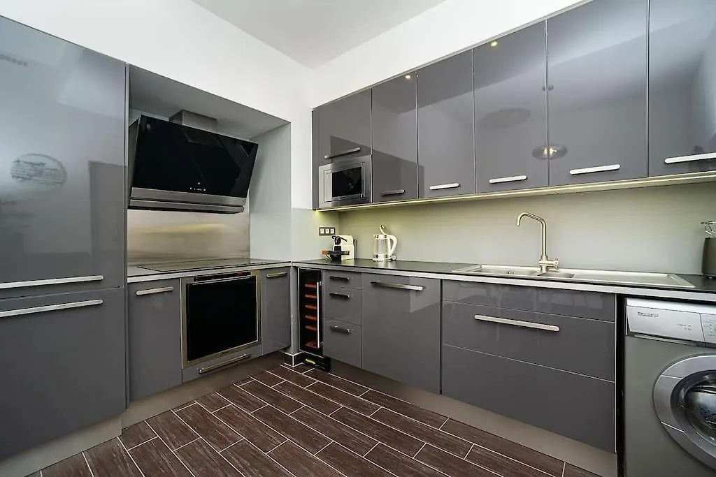 Апартаменты Luxurious Two-Bedroom In The Old Town Прага Чехия
